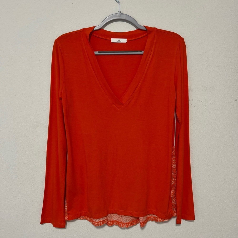LOLLY Size M Orange Lace Back V-Neck Shirt